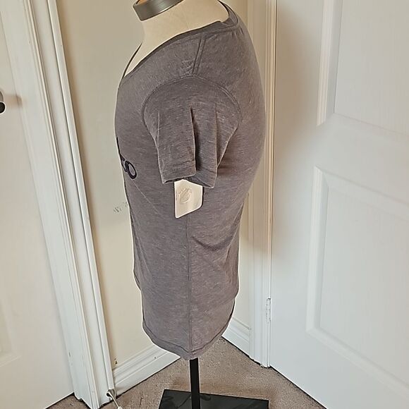 NHL Women's Hockey Logo Toronto Maple Leaf T-Shirt Medium Gray - Picture 3 of 16